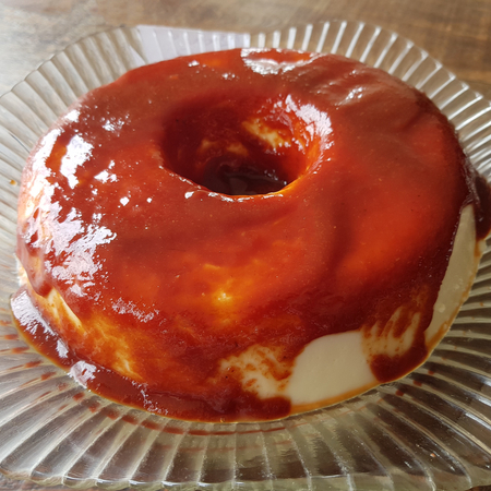 BOLO DE QUEIJO COM GOIABADA