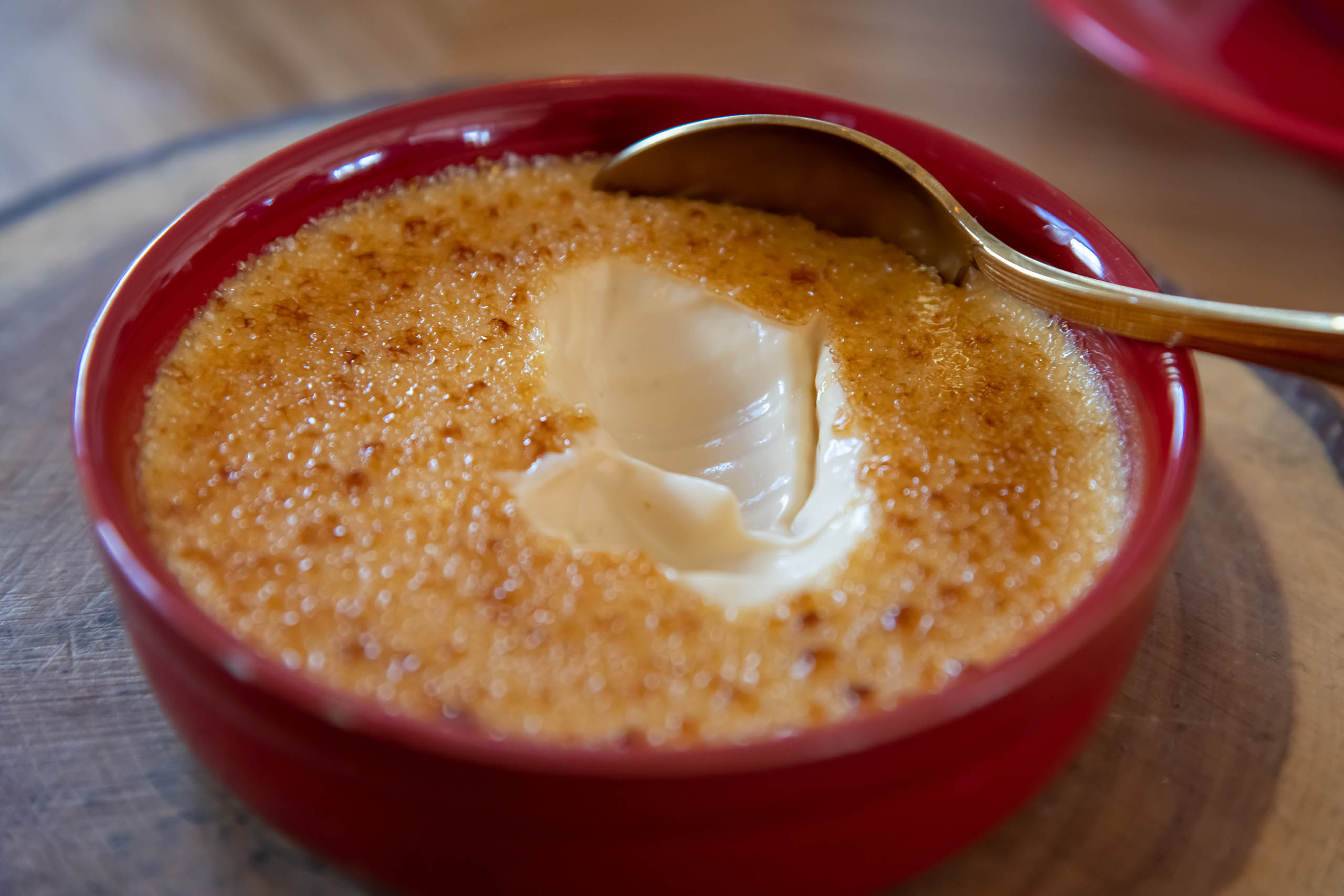 Qual a diferença entre mistura de creme de leite e creme de leite leve UHT?